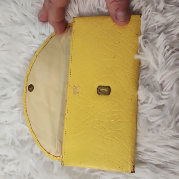 Vintage Princess Gardener Clutch 6.75" x 3.5" - Picture 3 of 4